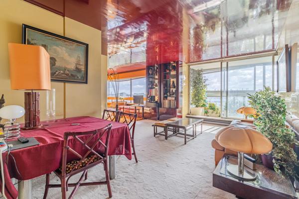 Appartement
         4 pièces
        - 85 m² Exclusivité 695 000 € *