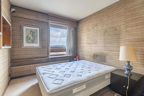 Appartement
         4 pièces
        - 85 m² Exclusivité 695 000 € *