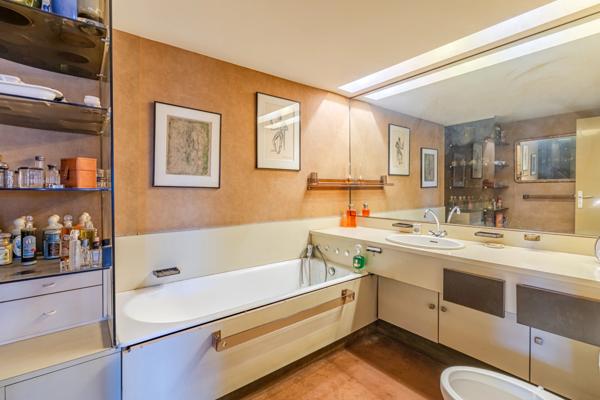 Appartement
         4 pièces
        - 85 m² Exclusivité 695 000 € *