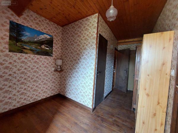 Maison à restaurer à vendre à Mouleydier en Dordogne (24520), ref : 18113/94