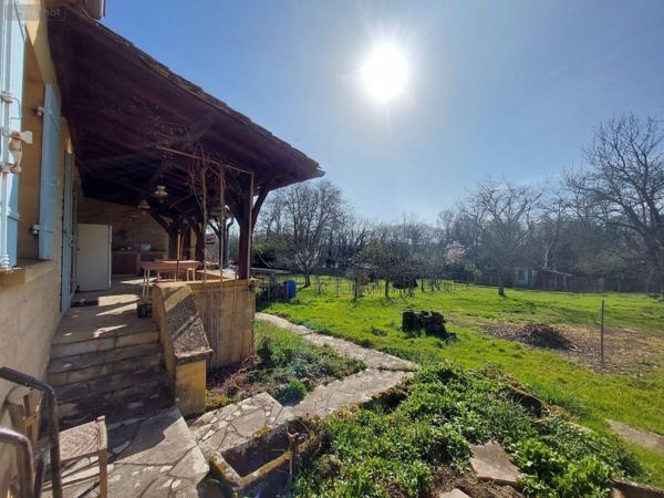 Maison à restaurer à vendre à Mouleydier en Dordogne (24520), ref : 18113/94
