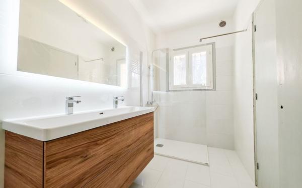 Maison à louer    5 pièces •  La Gaude