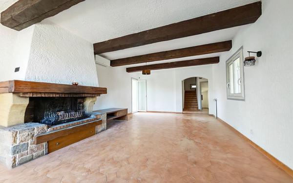 Maison à louer    5 pièces •  La Gaude