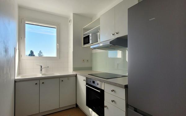 Appartement à louer    2 pièces • 48,70 m2 Saint-Jean-de-la-Ruelle