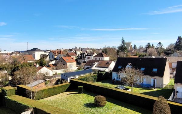 Appartement à louer    2 pièces • 48,70 m2 Saint-Jean-de-la-Ruelle