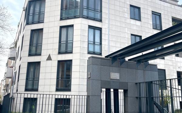 Appartement à vendre    2 pièces • 52,01 m2 Vincennes