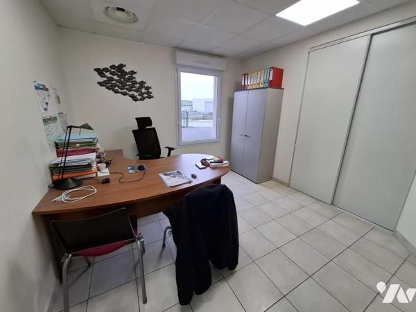 Locaux Commerciaux - zone des Charriers - 249 m² libre pour janvier 2026 sur une parcelle de 2123 m²