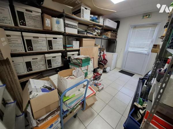 Locaux Commerciaux - zone des Charriers - 249 m² libre pour janvier 2026 sur une parcelle de 2123 m²