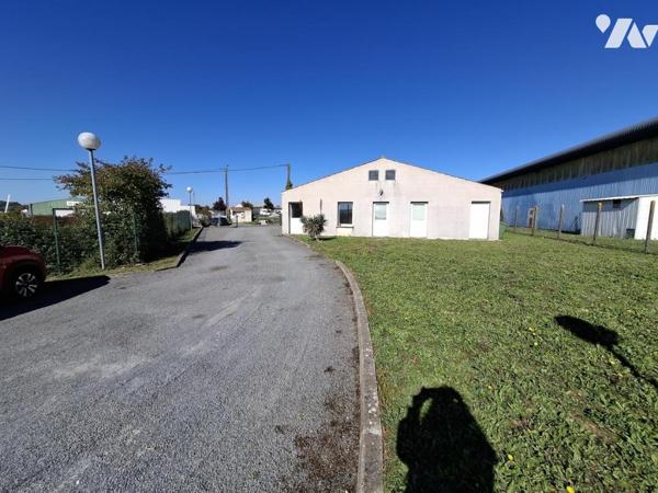 Locaux Commerciaux - zone des Charriers - 249 m² libre pour janvier 2026 sur une parcelle de 2123 m²