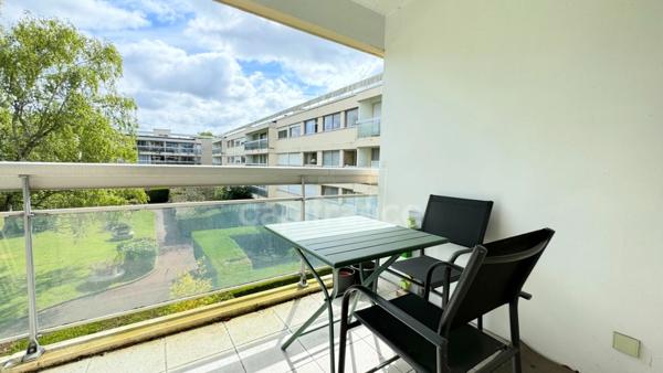 Appartement à vendre 3 pièces (T3) au 2ème étage dans la résidence Harmonie Ouest à BAILLY (78).