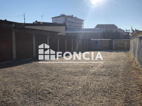 Location Parking 16 m² - GARAGES RUE HECTOR BERLIOZ Le Peage De Roussillon 38550