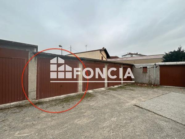 Location Parking 16 m² - GARAGES RUE HECTOR BERLIOZ Le Peage De Roussillon 38550