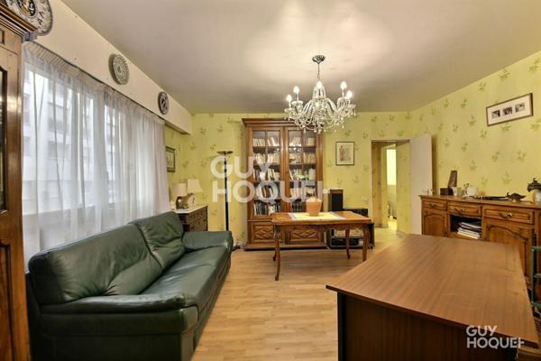 Appartement T2 de 55m² dans un immeuble des années 70, secteur Saxe Gambetta, Lyon 3ème (69003)