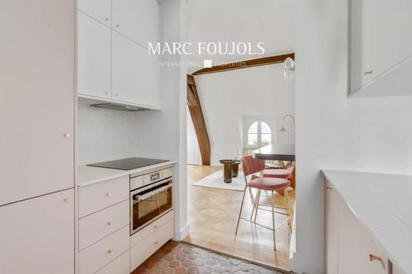 DUPLEX PLACE DES VOSGES.