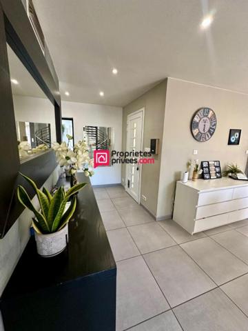 VILLA RECENTE 4 CHAMBRES AU CALME AVEC PISCINE