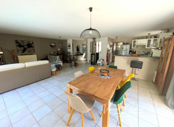 SAINTE-PAZANNE – MAISON FAMILIALE – 152 M² – 4 CHAMBRES – PISCINE – TERRAIN 1 000 M²