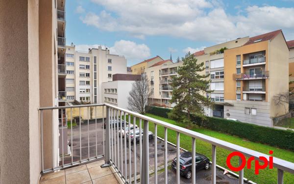 Appartement à vendre    3 pièces • 73,18 m2 Lyon 2