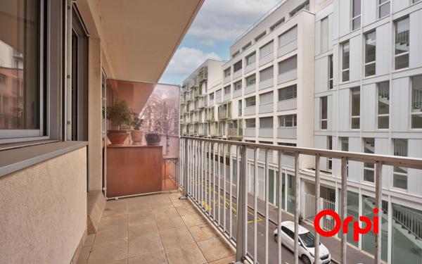 Appartement à vendre    3 pièces • 73,18 m2 Lyon 2