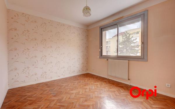 Appartement à vendre    3 pièces • 73,18 m2 Lyon 2