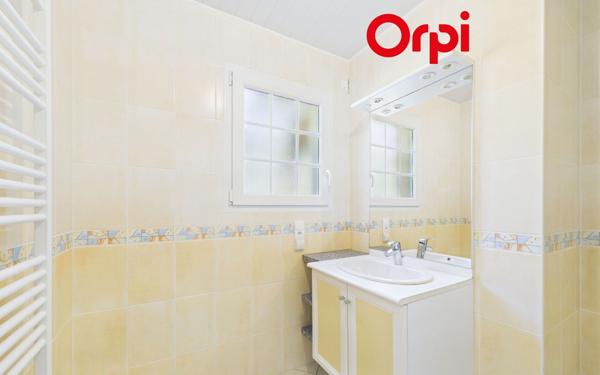 Maison à louer    4 pièces •  Bernay