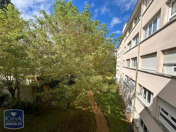 Appartement à louer 2 pièces 50.41m² Le Mans (72000)