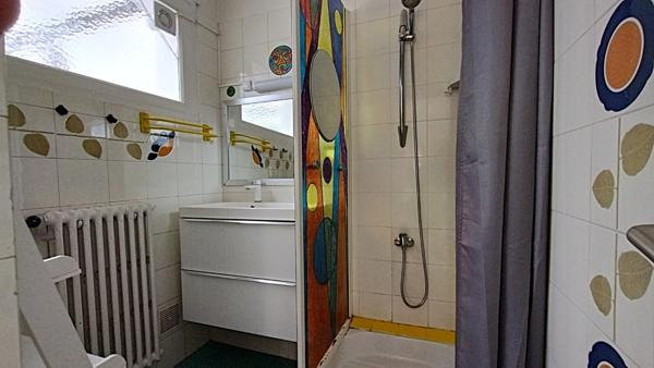 Immeuble à vendre BENODET (29) commerce et deux appartements