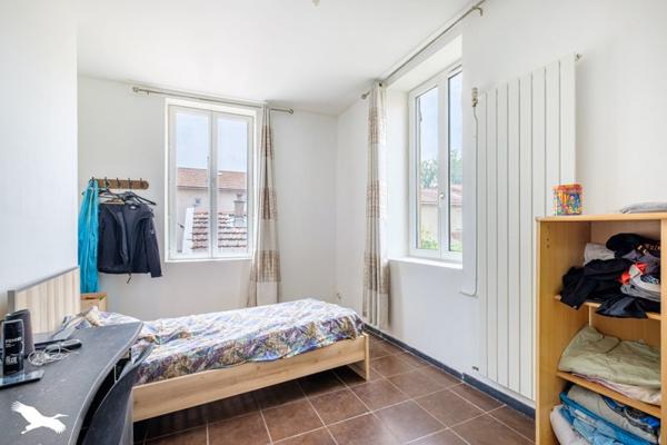 Maison 241 960 € Vénissieux 6 p 113 m² DPE D