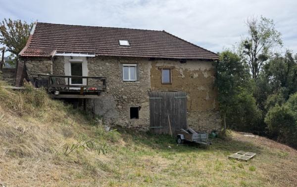 Vente Maison 90m² hab sur 11500m² de terrain Gresin