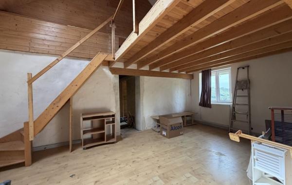 Vente Maison 90m² hab sur 11500m² de terrain Gresin