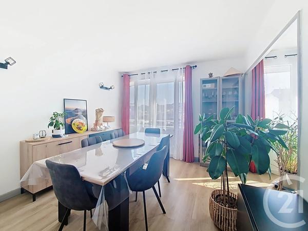 Appartement F3 à vendre  3 pièces - 62,71 m 2   CLERMONT FERRAND  - 63