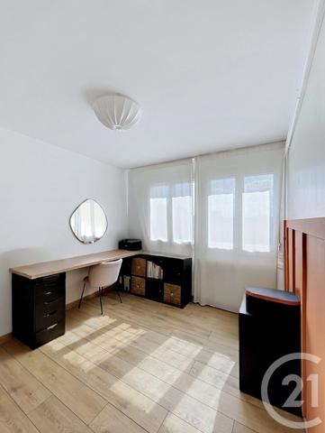 Appartement F3 à vendre  3 pièces - 62,71 m 2   CLERMONT FERRAND  - 63
