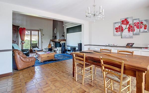 Maison à vendre    5 pièces •  Blanzy