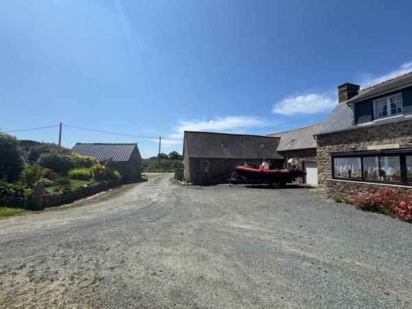 Corps de ferme en pierre à rénover , 1,5 ha de terrain , Pleumeur-Gautier proprietes-privees.com+3