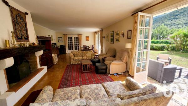 Maison traditionnelle 6 pièces de 152 m² à Arles-sur-Tech (66150)