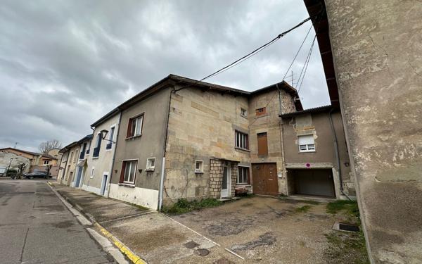 Maison à vendre    3 pièces •  Behonne