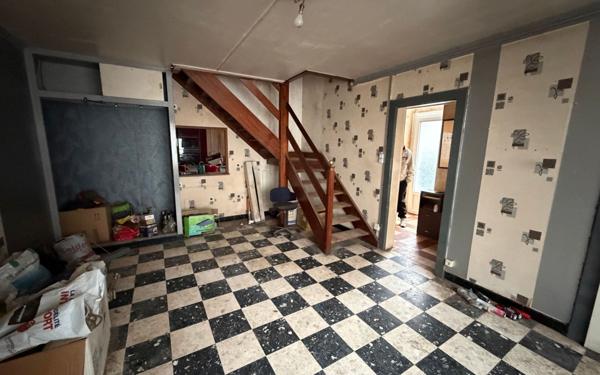 Maison à vendre    3 pièces •  Behonne