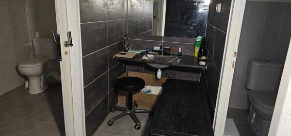 Local/bureau à vendre VILLENEUVE-LES-MAGUELONE (34)