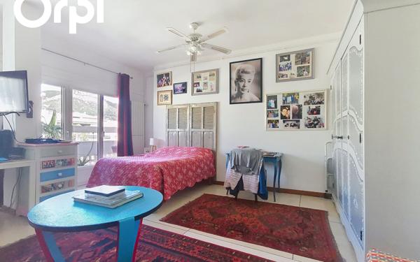 Appartement à vendre    5 pièces • 110 m2 Toulon