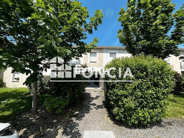 Location Appartement 2 pièces 34.4 m² - 19 RUE DU CHAMP DES BODINS Medis 17600