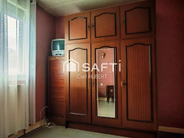 Maison jumelée des années 70 à rafraîchir