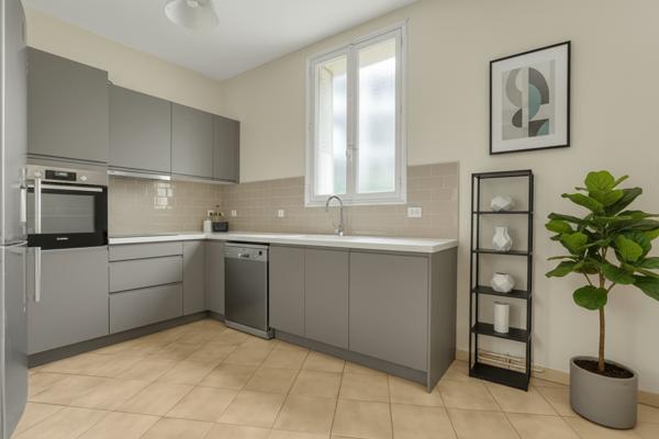 APPARTEMENT BAS CÔTE PAVÉE -