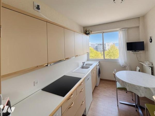 Appartement T3 avec balcon, garage et parking – Angers Louis Gain, 5ᵉ étage avec ascenseur