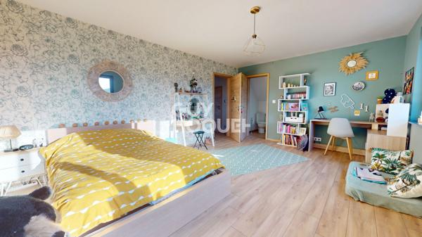 A saisir Maison de 210m2 sur terrain de 1400 m2