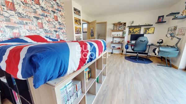 A saisir Maison de 210m2 sur terrain de 1400 m2