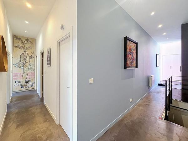 Appartement
         7 pièces
        - 300 m² Bien prestige 697 000 € *