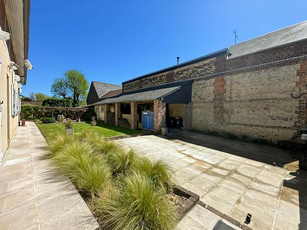 HYPER CENTRE VILLE 5 chambres Plain pied de vie Jardin ETREPAGNY