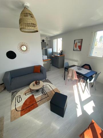 Appartement lumineux avec terrasse