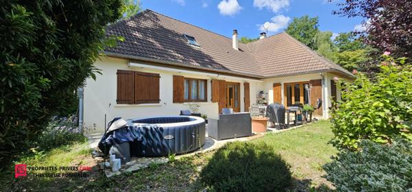 Maison Courtenay 8 pièce(s) 250 m2