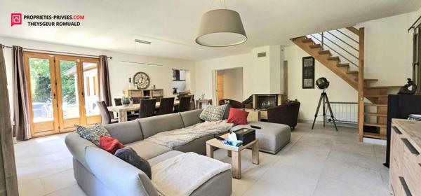 Maison Courtenay 8 pièce(s) 250 m2