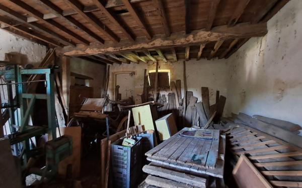 Maison à vendre    1 pièce •  Saint-Aubin-de-Lanquais